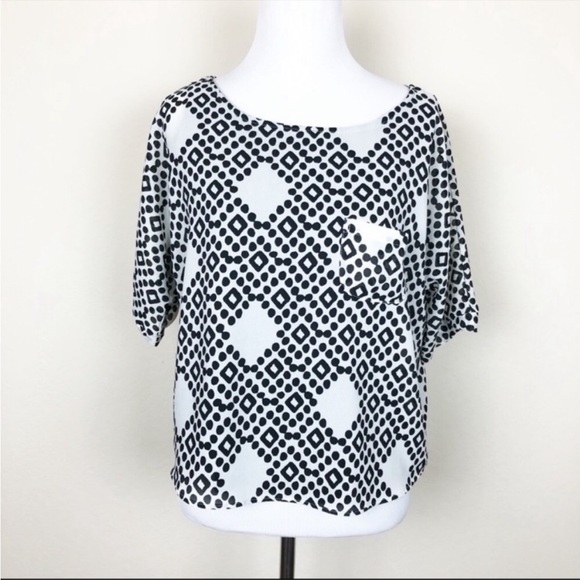 Anthropologie Tops - Anthropologie Meadow Rue Black and White Lined Short Sleeve Blouse - Size - XS